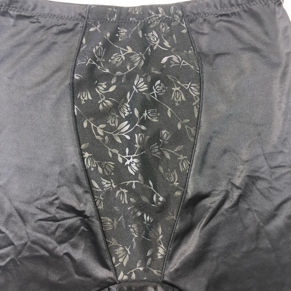 𝅺BLACK girdle - Picture 3 of 9